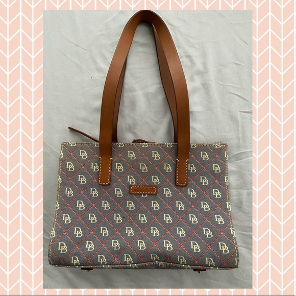 Dooney and Bourke - Picture 3 of 7